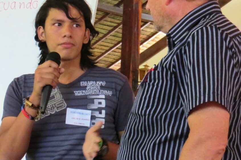 Oscar from Colombia sharing testimony, Peter Siemens