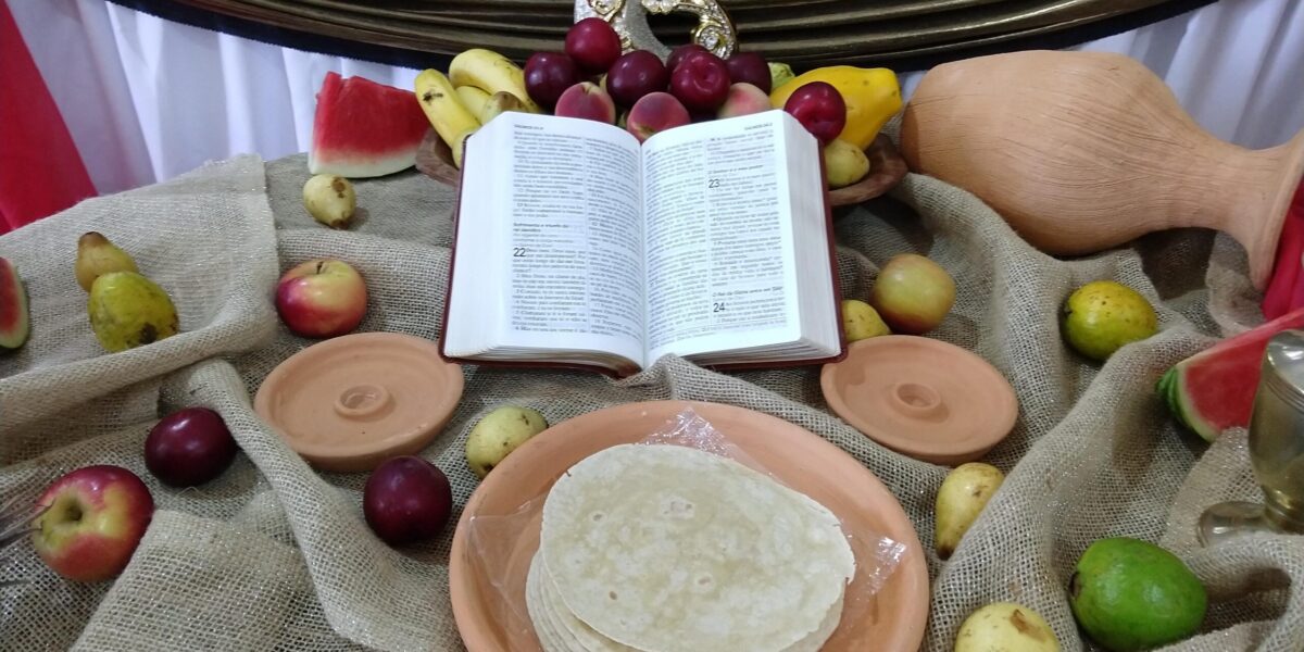 ​A worship table graces a Southern Cone meeting in 2019 in South America. Photo by Linda Shelly.