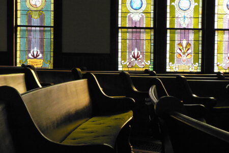 pews-and-stained-glass-1217331